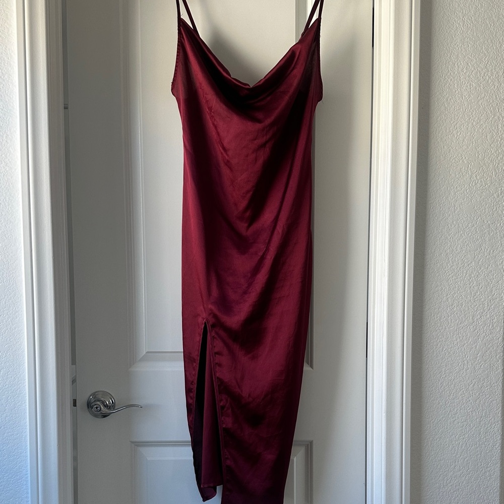 PrettyLittleThing Burgundy Midi Dress